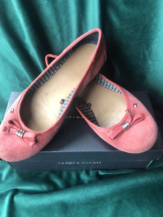 Tommy Hilfiger zamszowe brzoskwiniowe baleriny, rozmiar 38