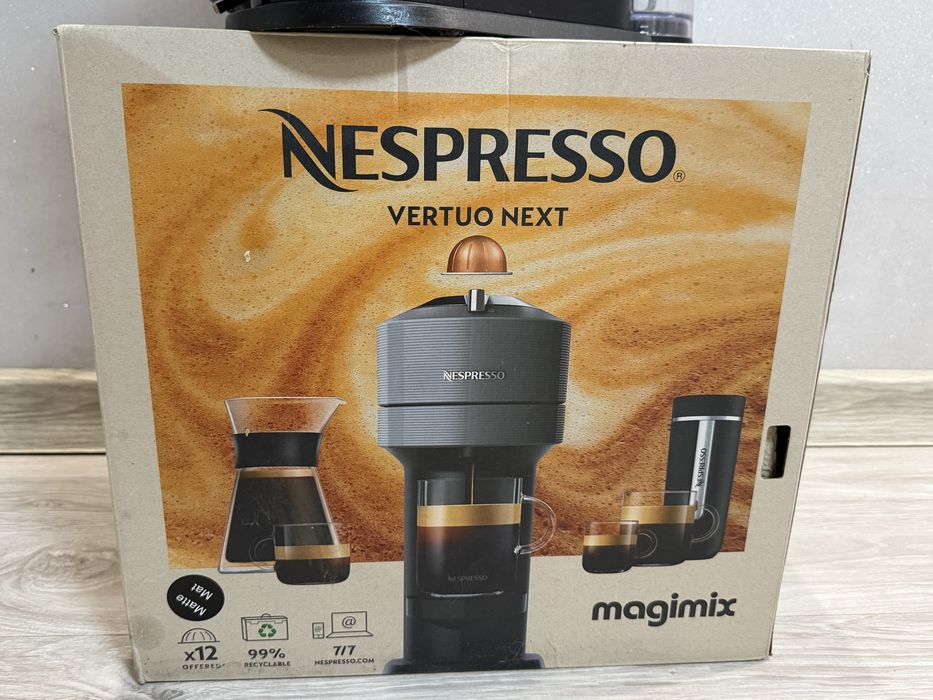 Кавоварка капсульна vertuo next