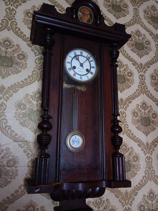 Продам старинные часы