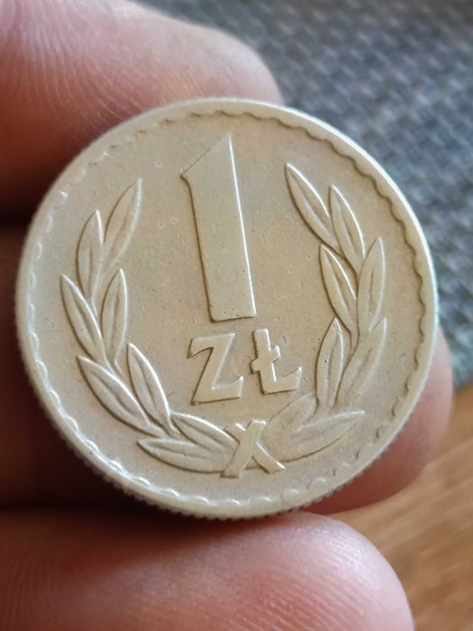 Sprzedam monete 1 zloty 1966 rok mala skretka