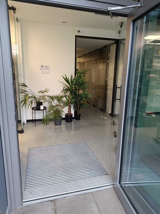 LOKAL UŻYTKOWY NA WYNAJEM B6 – Galeria Za Rogiem Kłobudzka