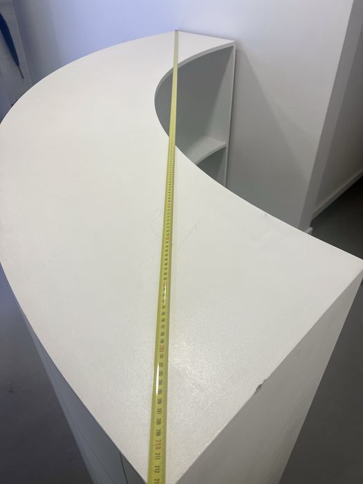 Balcão para Recepção Oval /Curvo, (pouco uso)