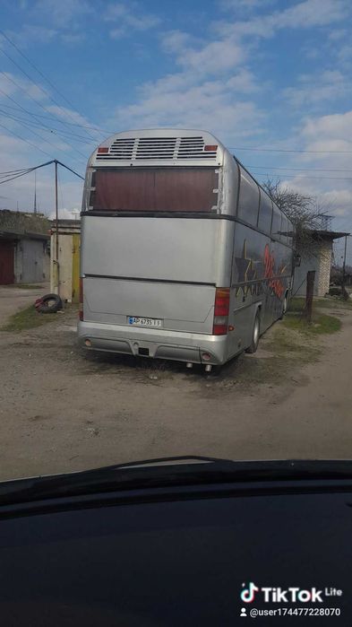 Продам автобус  Neoplan 116.