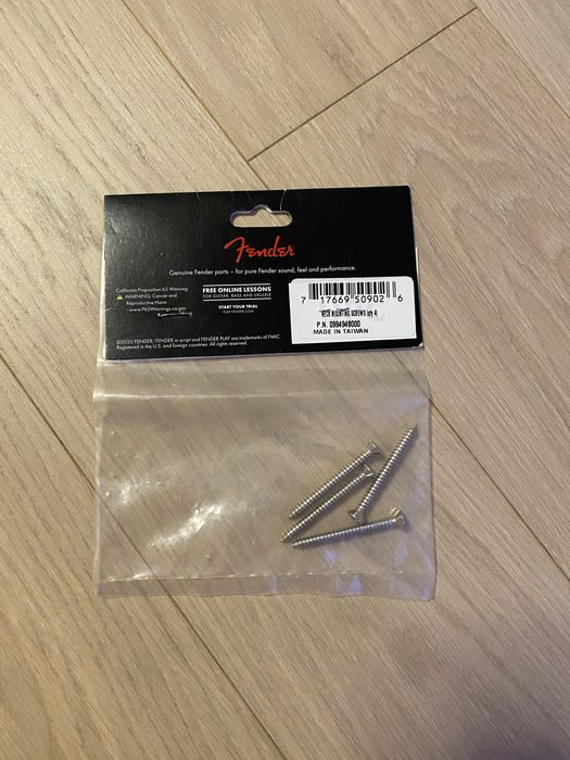 FENDER komplet wkrętów do montażu gryfu gitary