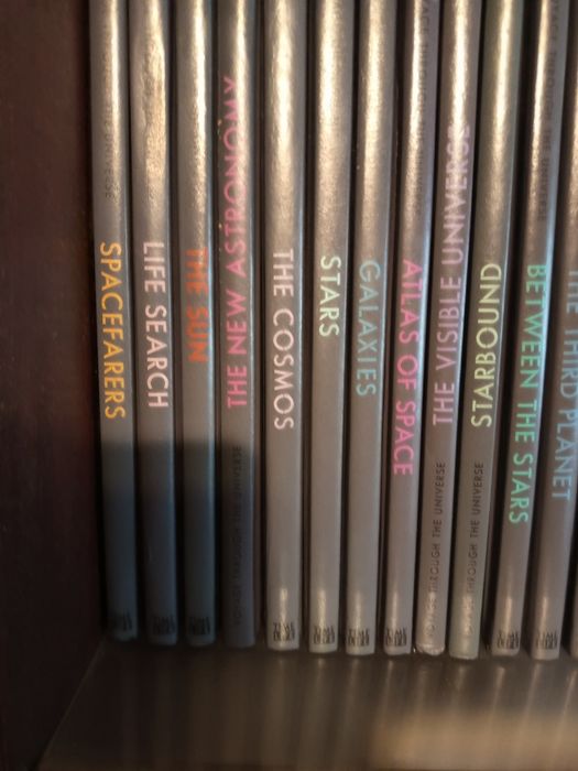 COLECAO Voyage Through the Universe