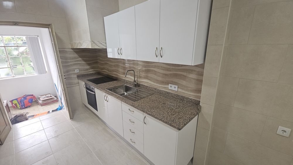 Moradia V3 com terreno.