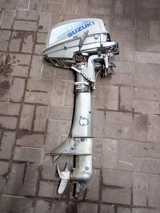 Silnik zaburtowy SUZUKI 5KM