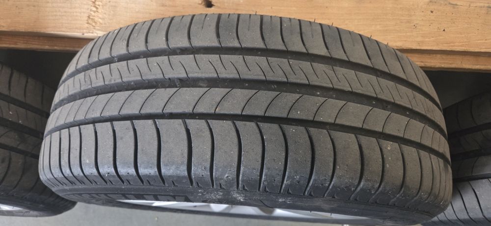 Jantes  bmw r16 5x120 com pneus