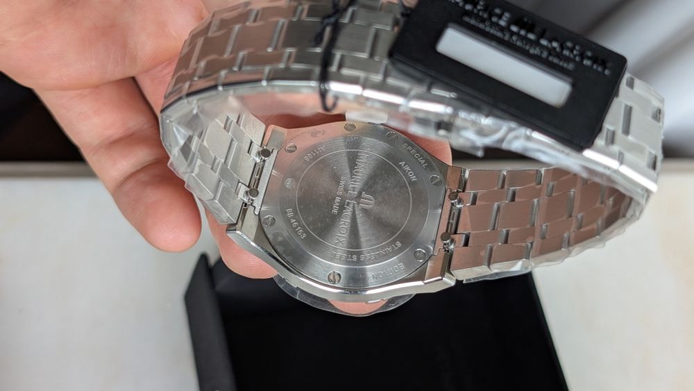 MAURICE LACROIX Aikon Quartz Blue нові оригінал