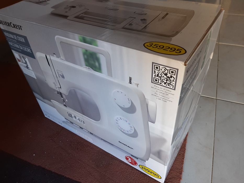 Maquina costura silver crestr completa inova em caixa