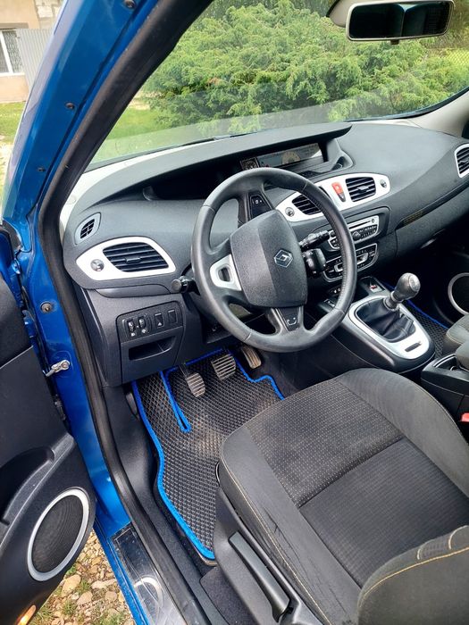 Renault Megane Scenic