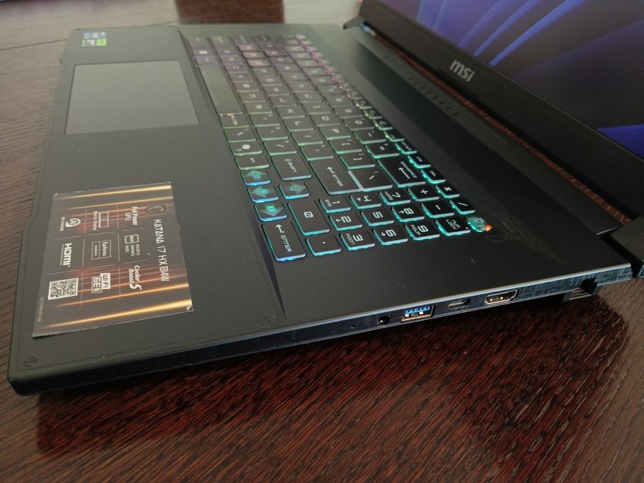 MSI Katana i9 32GB 1TB RTX 5070 DLSS5 17,3 IPS 240hz Win11