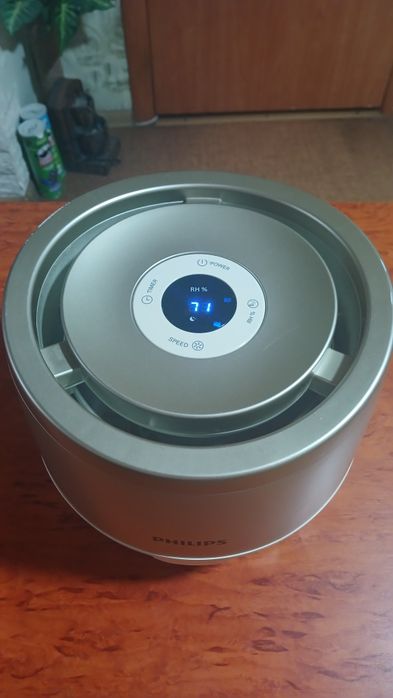 Увлажнитель-очиститель воздуха Philips HU4803. Верхний блок.
