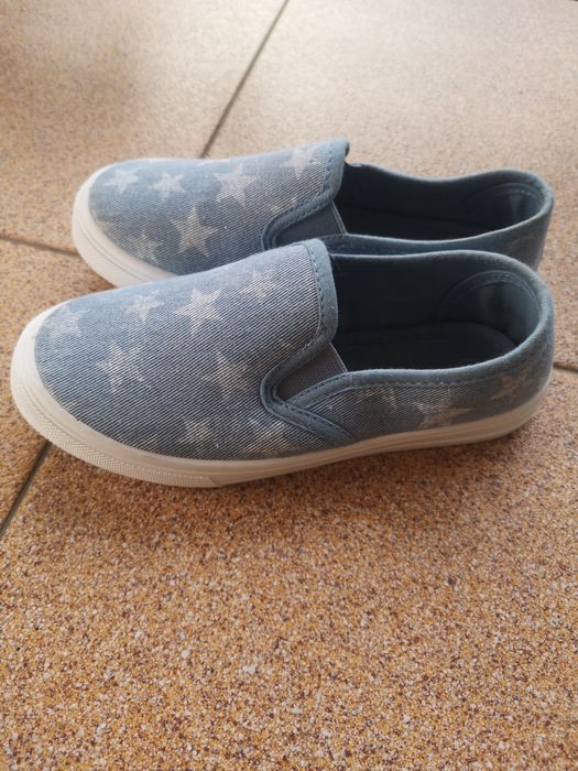 Trampki wsuwane w gwiazdki Nelli Blu 30 rozmiar 18cm maks stopa