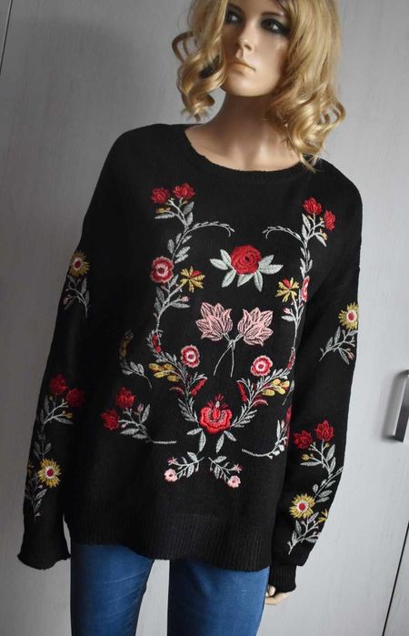 Sweter 38 M haftowane wyszywane kwiaty boho etno dzianinowy sweterek bluzka