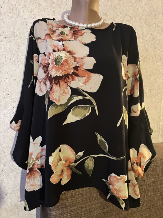 Яскраві нарядні блузи розмірів 54-56