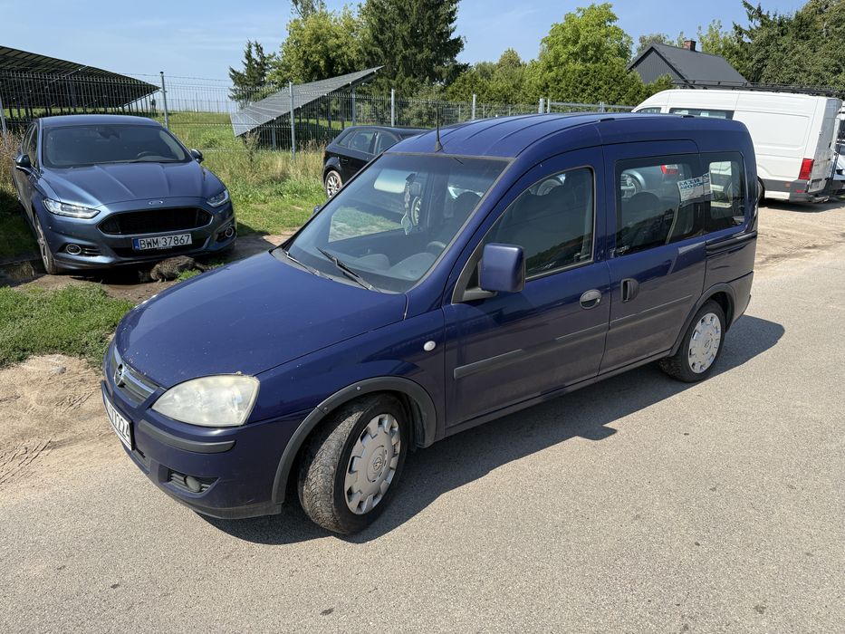 Opel Combo 1.7 Diesel 2010 Rok