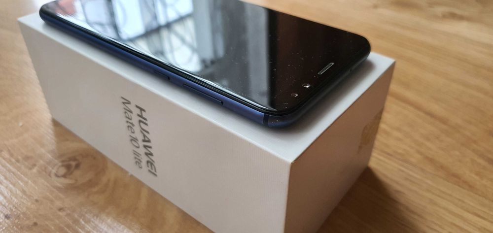 Fajny telefonik Huawei Mate 10 Lite wraz z pudełkiem 4/64