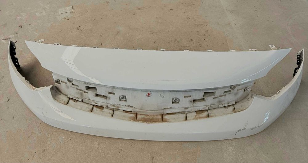Para-choques frente Opel Vivaro c