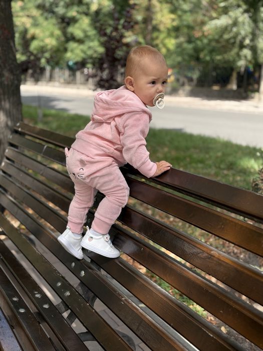 Костюм carter’s 9 місяців для дівчинки