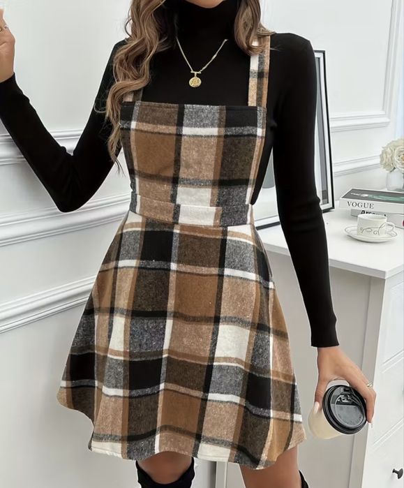 Сукня-сарафан жіночий