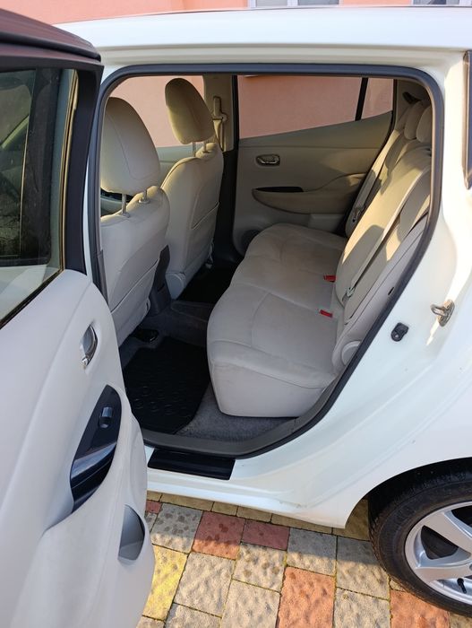 Продам  Nissan Leaf 2011 ,24kw