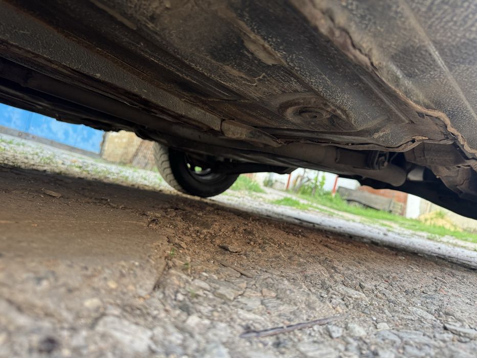 Продам mitsubishi lancer 2.0 дизель