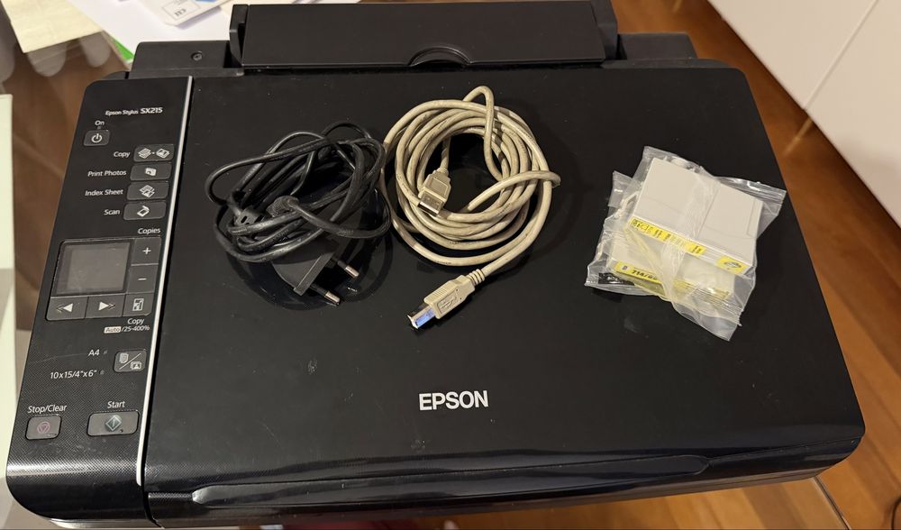 Impressora Epson Stylus SX215 - bom estado