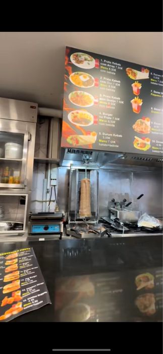 Restaurante de kebab e frango grelhado para transfers