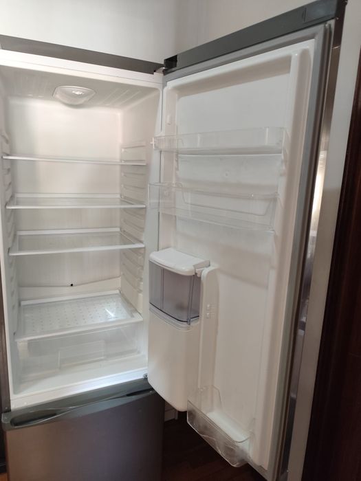 Frigorifico negociável