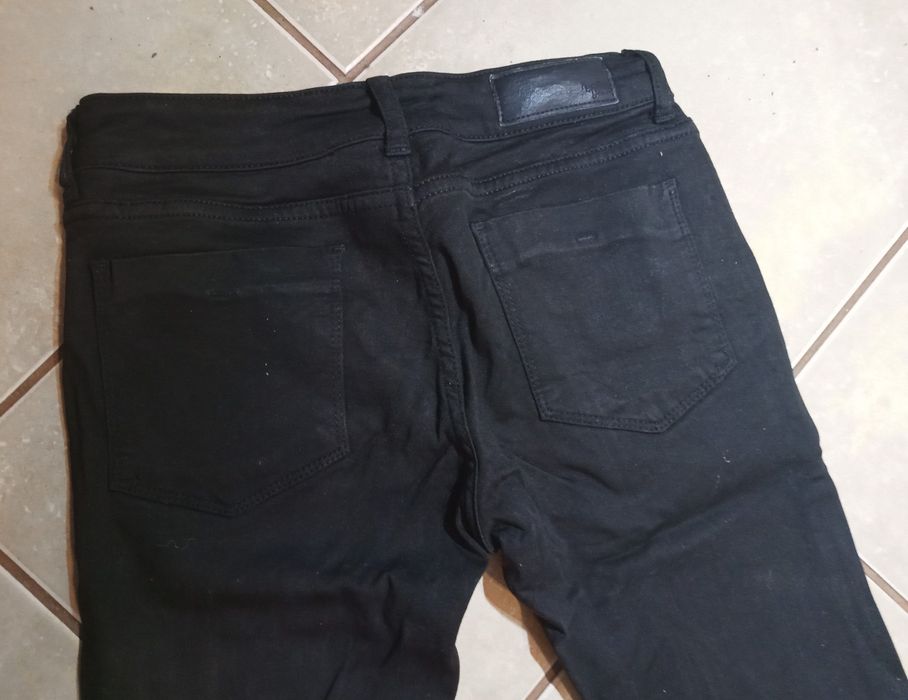 Jeansowe czarne spodnie never denim XS
