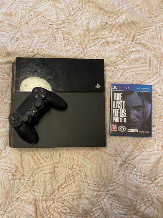 Ps4 com comando e jogo