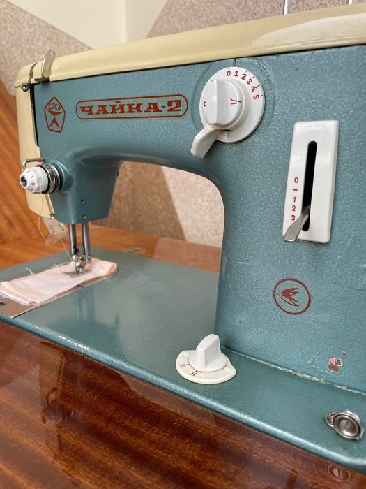 Швейна машинка «Чайка»