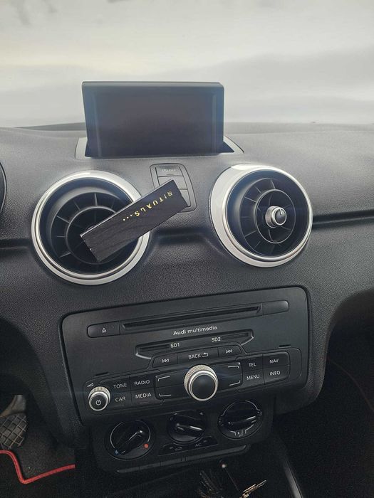 Vende-se Audi A1 - S Line- Viatura económica
