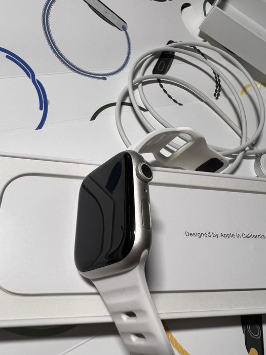 Apple Watch Series 7 45mm Starlight