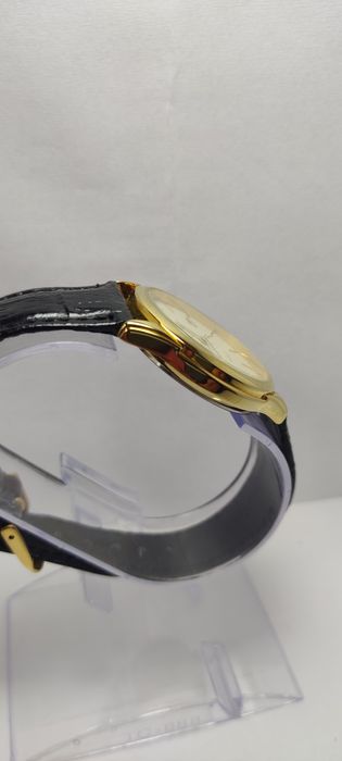 *57*Accurist Classic 7103.01 pozlacany