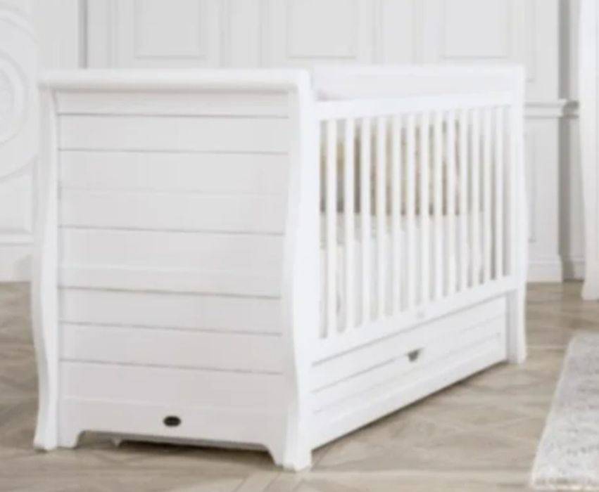 Cama/ berço bebe e cómoda