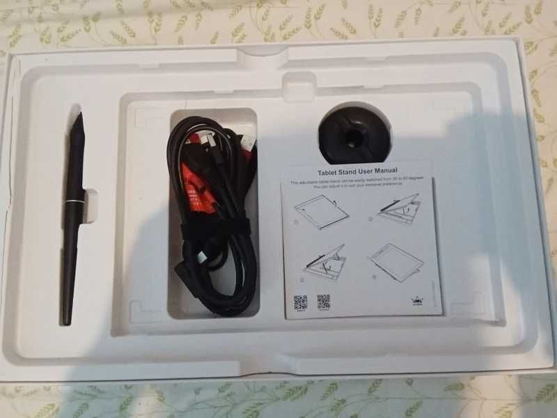 Huion Kamvas 13 Pen Display quase novo