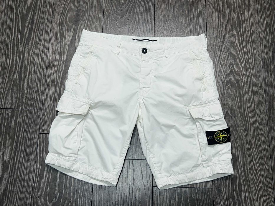 Stone Island шорти чоловічі коттон карго з кишенями мілітарі білі W34