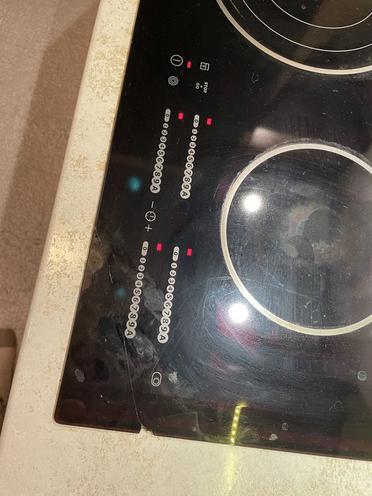 Єлектрична варочна панель Electrolux