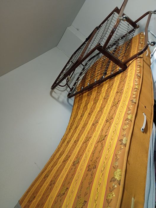 Łóżko  oddam na działkę