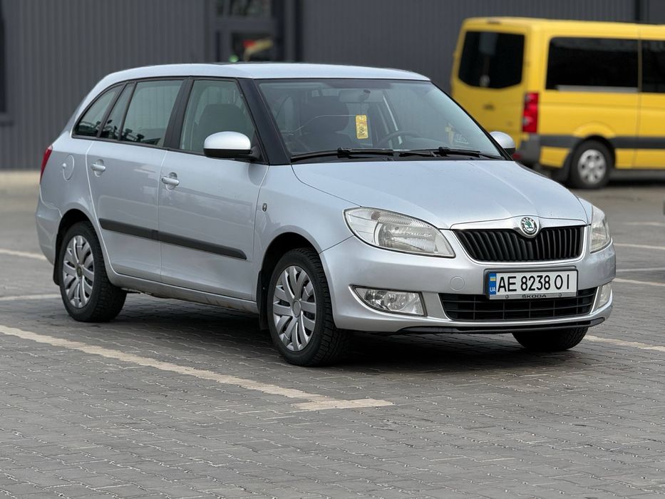 Продам Skoda Fabia 1.6 дизель 2011