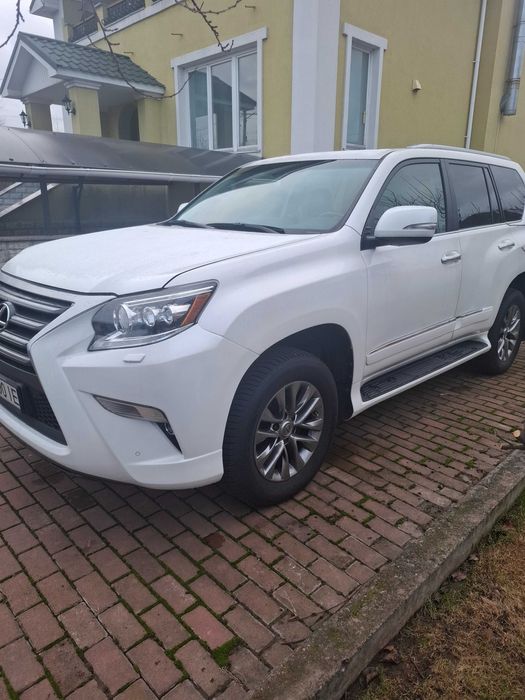 Комплект літньої резини. Обслуговувався в сервісном центрі Тойота Сіті Плаза.