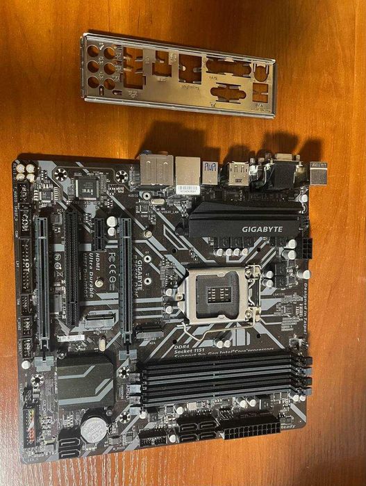 Материнская плата GIGABYTE B365M