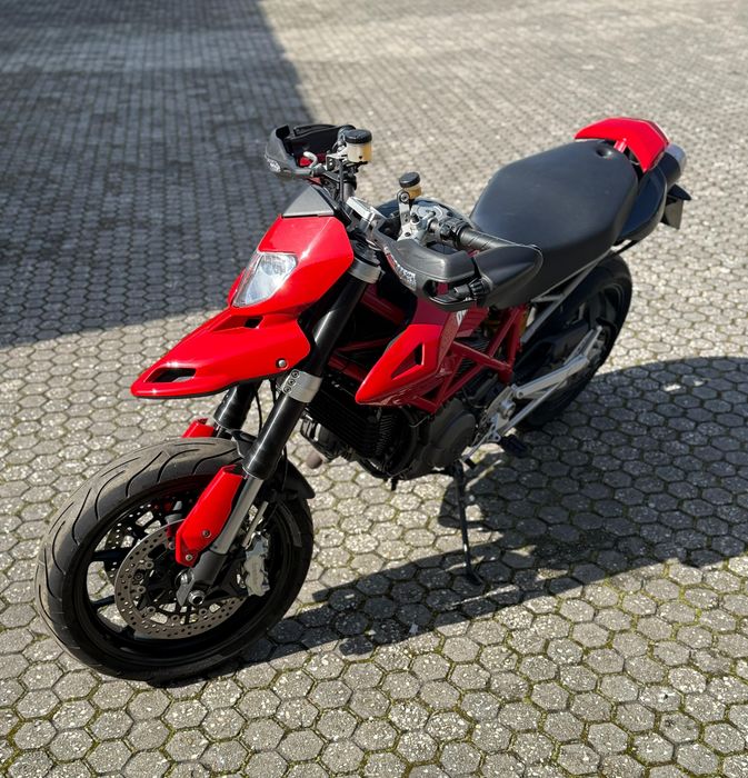 Ducati Hypermotard 1100 EVO – 2011 | 19.500 km | Nacional