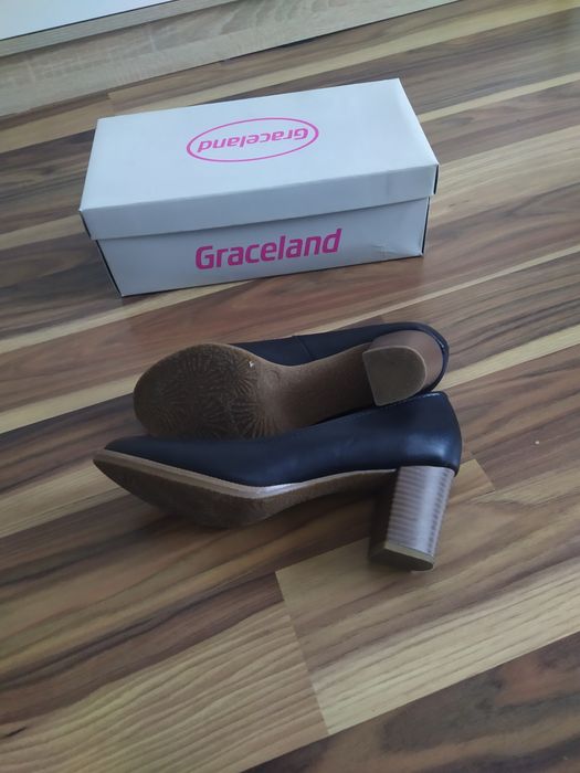Buty czarne na obcasie roz 37