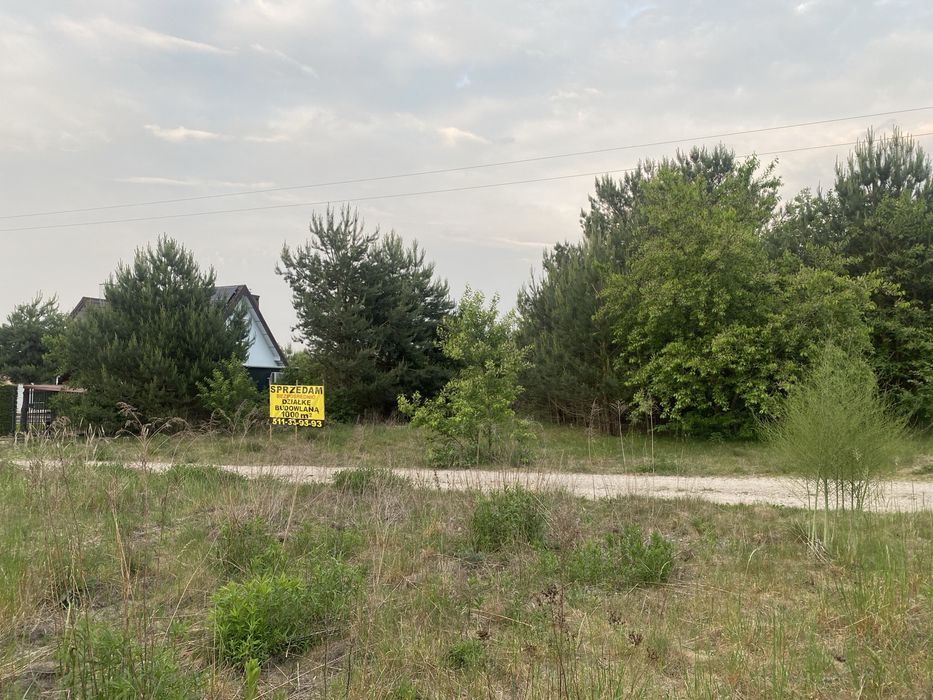 Dzialka budowkan 1000m2 Urzut