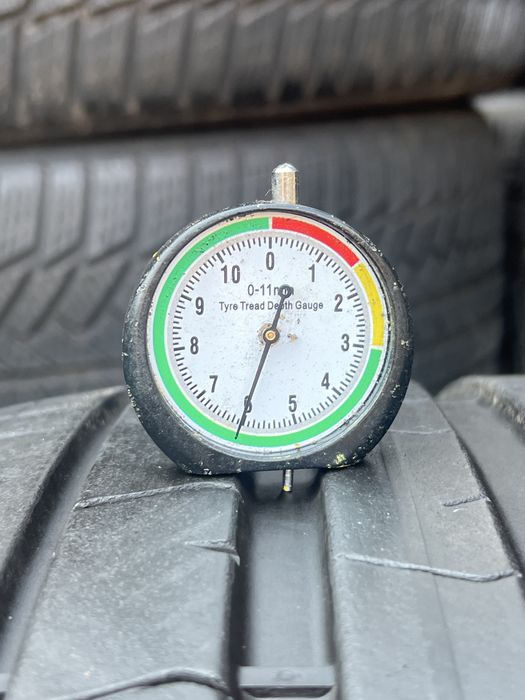Opony Pirelli Pzero 275/40/21 para