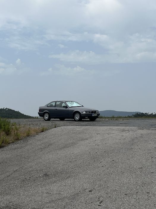 1992 BMW E36 318is coupe
