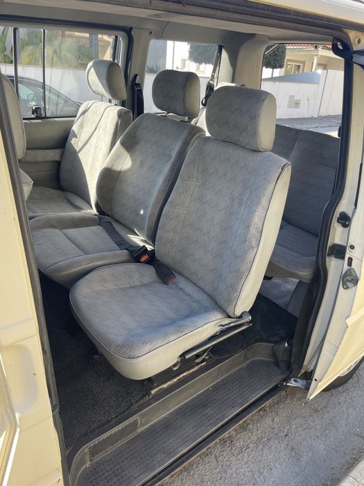 VW T4 Caravelle 9 Lugares | Duas Portas Laterais